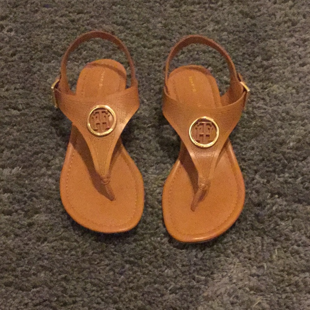 Tommy Hilfiger Women's Kandess Sandal, Tan, 9 M
